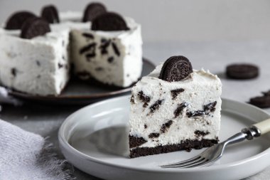 Çikolatalı kurabiye ile krem Hayır fırında cheesecake. Oreo bisküvi c