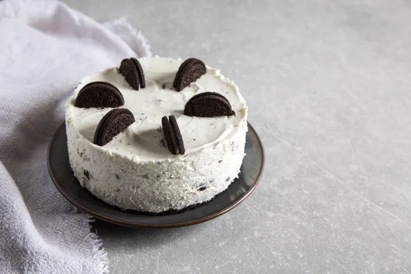 Çikolatalı kurabiye ile krem Hayır fırında cheesecake. Oreo bisküvi c