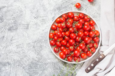 Küçük kiraz domates (ciliegini, pachino, kokteyl). 