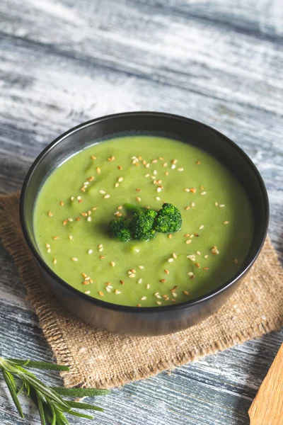 Primavera Desintoxicação Sopa Creme Brócolis Com Sementes Gergelim Farinha Rosca — Fotografia de Stock