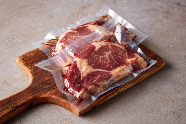 Sığır eti biftek vakum hazır sous vide pişirme