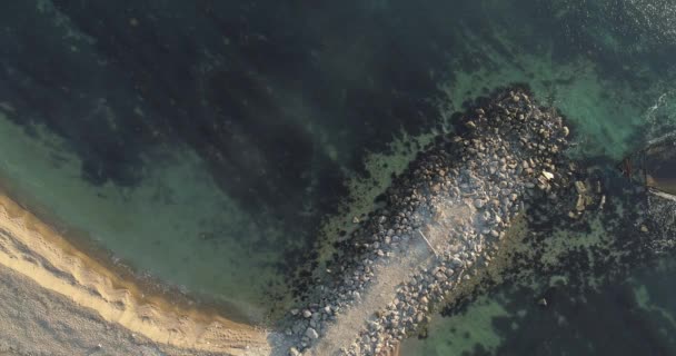 Pohled na starou zatopený lodní loď — Stock video