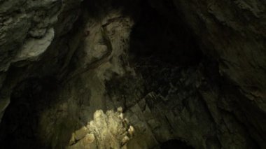 Puşkin Deniz Mağarası içinde