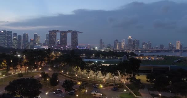 Singapur akşam geç saatlere kadar — Stok video