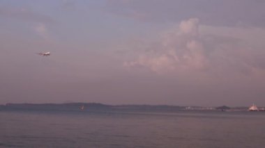 iniş uçağı Singapur havayolu