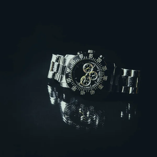 önemli bir aksesuar saati mi