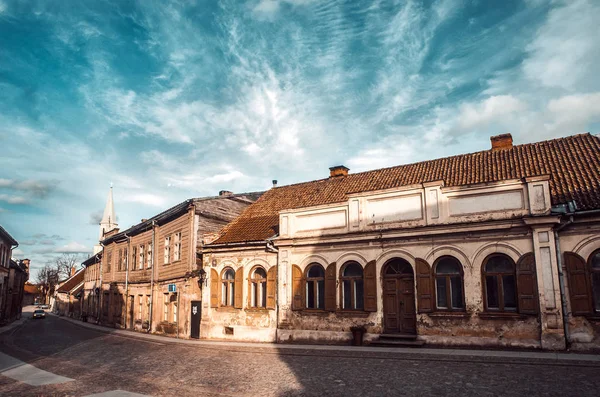 güzel eski Letonca şehir Kuldiga