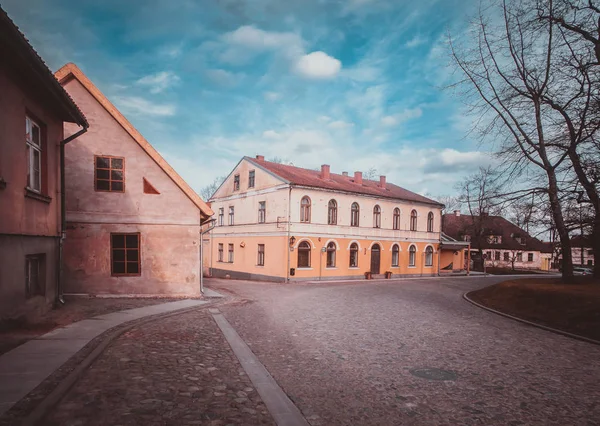 güzel eski Letonca şehir Kuldiga