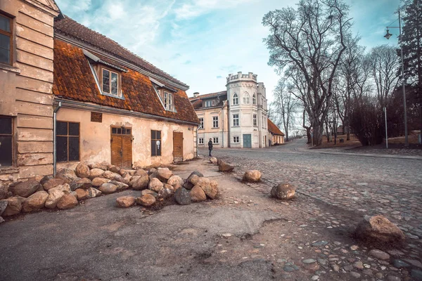 güzel eski Letonca şehir Kuldiga