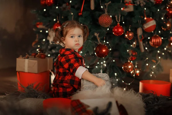 Happy Little Smiling Girl Red Pajamas Christmas Gift Box Living — Stock Photo, Image