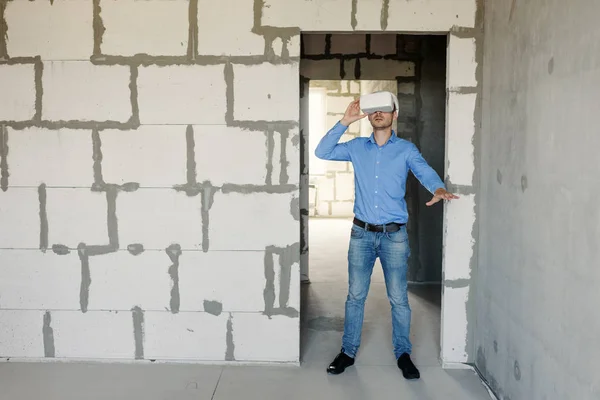 Vr gözlük gelecek iç ayakta inşaat sahasında ile projelendirme Oluşturucu