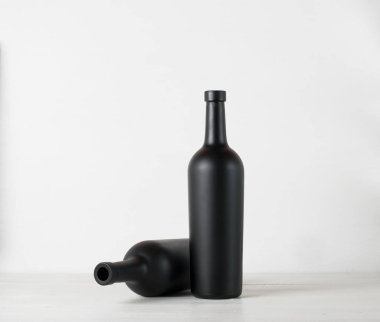 Arka planda şarap şişesi - Model