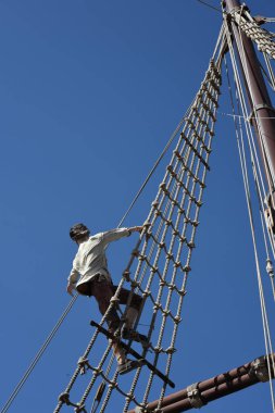 Direkler ile manekin merdivenlerde, La Rabida, Huelva, İspanya, Kolombiya caravels, Ekim/13/2018; 12:20 Pm