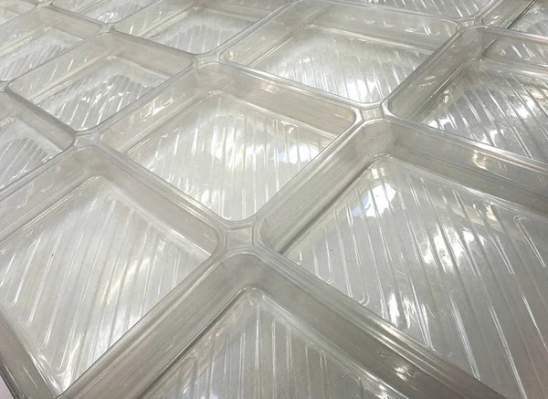 Genişletilmiş şeffaf plastik kutular