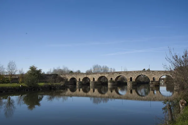 Vista Ponte Romana Sobre Guadiana Mérida Espanha — Fotografia de Stock