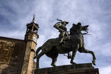 Trujillo, Caceres, İspanya, Pizarro heykeli 2018, 24 Aralık