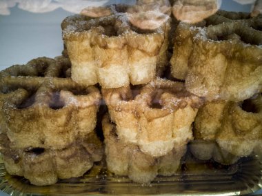 vitrin şekerli tatlı çiçekler