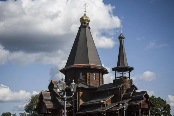 白俄罗斯明斯克的旧木教堂 — 图库照片