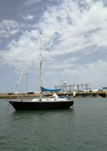 Veleros Anclados Puerto Olhao Purtugal 2017 Solo Uso Editorial —  Fotos de Stock