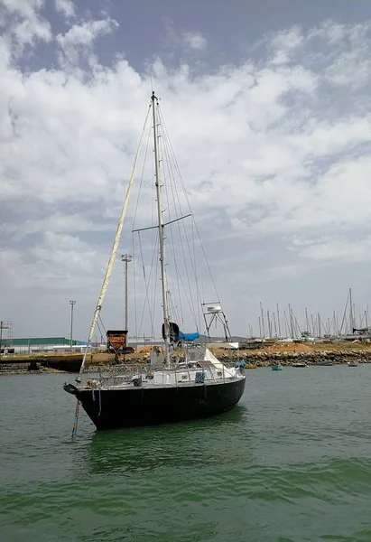 Veleros Anclados Puerto Olhao Purtugal 2017 Solo Uso Editorial —  Fotos de Stock