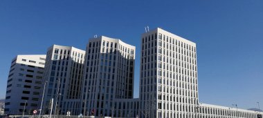 hastane kompleksindeki binalar