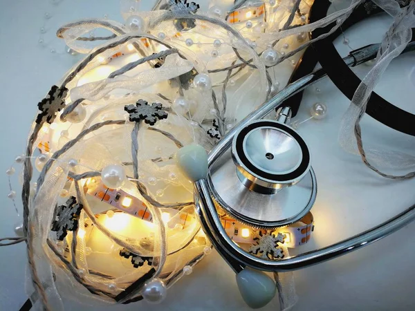 Işıklar Ile Tıbbi Kart Noel — Stok fotoğraf