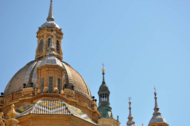 Kilise kuleleri El Pilar , Zaragoza, İspanya