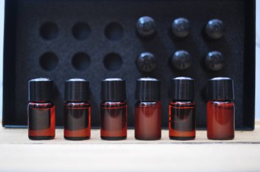 tatlar şarap ile cam kavanoz