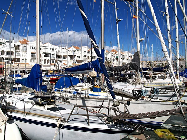 Barcos Anclados Puerto —  Fotos de Stock