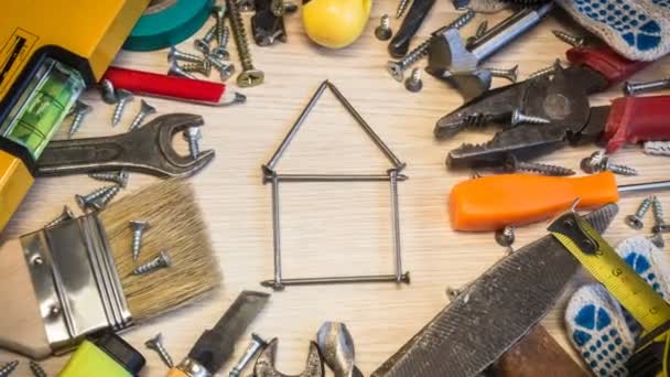 爪の家、爪。建設ツール、組成パワーツールのセット. — ストック動画