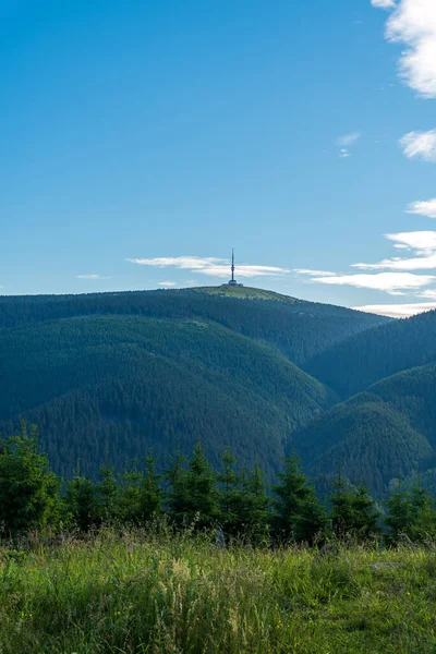 Colina Praded Frantiskova Myslivna Montanhas Jeseniky República Checa Durante Manhã — Fotografia de Stock