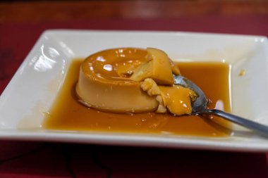 En sevdiğim geleneksel Filipino çöl leche börek, Filipinler