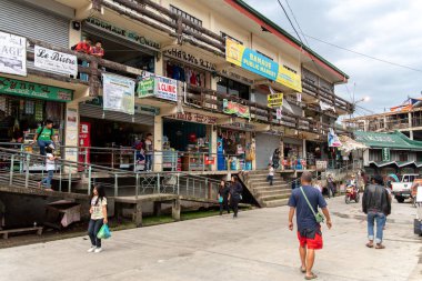 Banaue Filipinler, 22,2018 insanlar halkın önünde geçen Ağustos Pazar