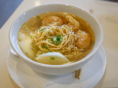 Mantı çorbası, Filipinler