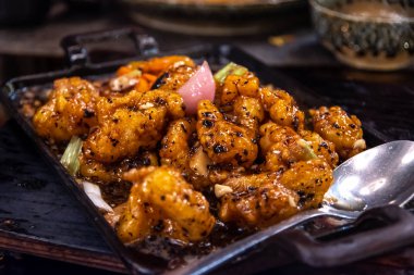 Asya gıda kızarmış kalamar kaşıkla, Filipinler