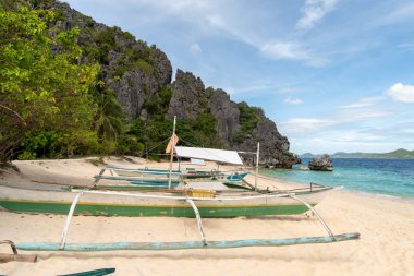 güzel beyaz beach adlı siyah Adası, Coron, Palawan, Filipinler