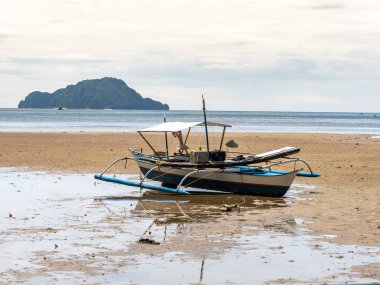 Coron Palawan, Filipinler sahilde tekne