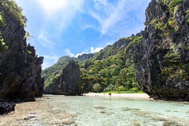 Güzel manzara gizli plaj El Nido Palawan, Filipinler