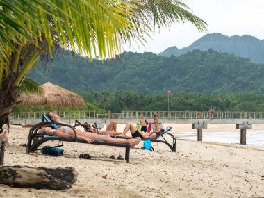 Kasım Lio tatile 19,2018 insanlar El Nido Palawan, Türkiye içinde plaj.