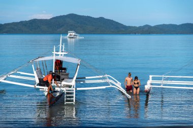 Aralık 25,2018 insanlar tatile bağlantı noktası Barton, Palawan, Filipinler