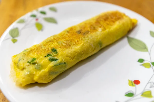 Omelete de ovo estilo coreano, rolo de ovo — Fotografia de Stock