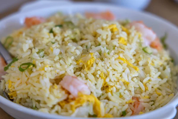 Chinese style shrimp fired rice — Stock Photo, Image