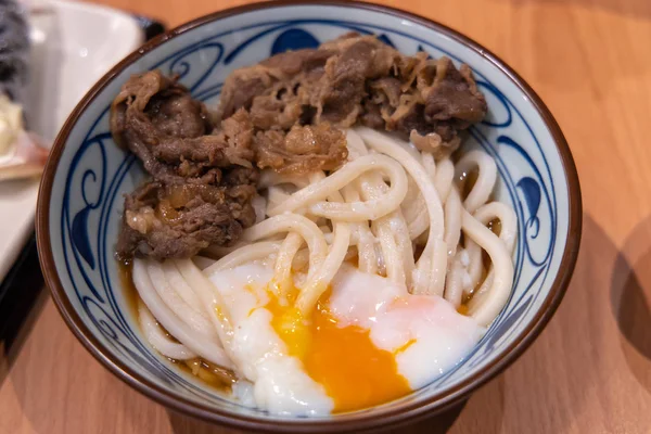 Japansk mat-Udon med nötkött — Stockfoto