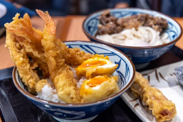 pirinç ile japon gıda tempura karides - Tempura Donburi