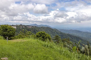 Tagaytay'dan güzel Taal gölü manzarası