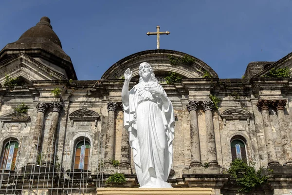 Basílica de Taal - maior igreja nas Filipinas e na Ásia — Fotografia de Stock