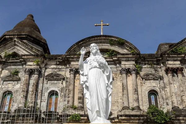 Taal Basilica - største kirke på Filippinene og i Asia – stockfoto