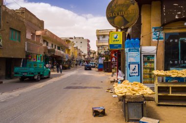 Mısır, Hurghada - 01 Avril 2019:C küçük bir alışveriş caddesi
