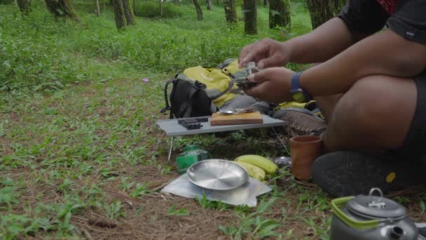 Bushcraft Concept Cooking Grilled Bananas Chocolate Cheese Topping Middle Forest — Stock Video