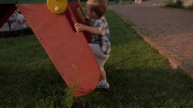 Çocuk Çocuk slayta git